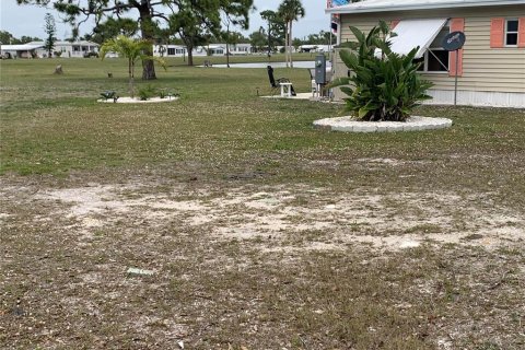 Terreno en venta en Port Charlotte, Florida № 1217898 - foto 2