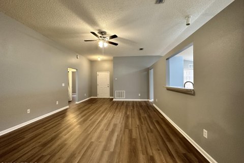 Villa ou maison à louer à Jacksonville, Floride: 3 chambres, 144.46 m2 № 841121 - photo 3