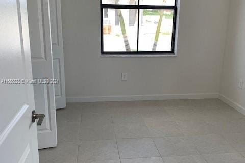 Casa en alquiler en Homestead, Florida, 3 dormitorios, 123.37 m2 № 1395134 - foto 7