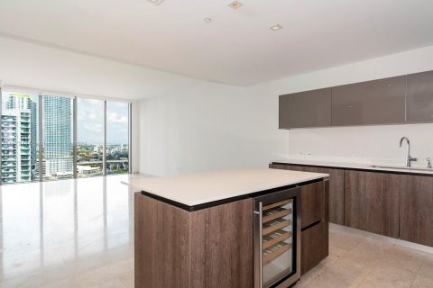 Condo in Miami, Florida, 2 bedrooms  № 1395054 - photo 6