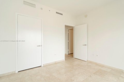 Condo in Miami, Florida, 2 bedrooms  № 1395054 - photo 27