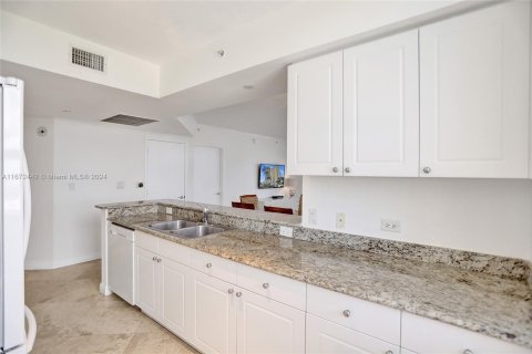 Copropriété à vendre à Aventura, Floride: 2 chambres, 115.66 m2 № 1395055 - photo 8