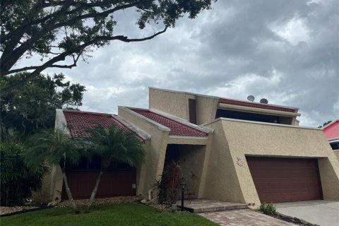 Casa en venta en Winter Haven, Florida, 3 dormitorios, 210.98 m2 № 1359325 - foto 1