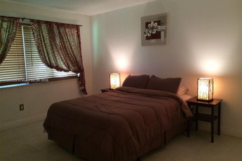 Condo in Homestead, Florida, 2 bedrooms  № 515244 - photo 5