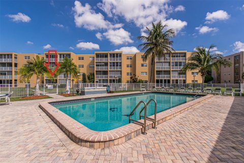 Condominio en venta en Dania Beach, Florida, 1 dormitorio, 74.32 m2 № 1224535 - foto 13