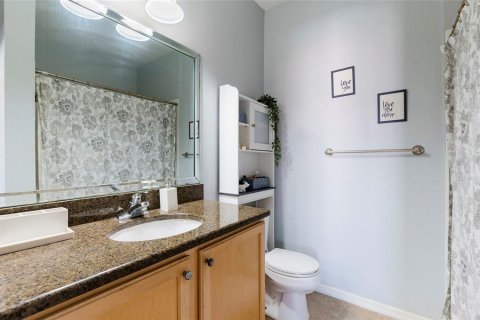 Condo in Tampa, Florida, 2 bedrooms  № 1425722 - photo 18