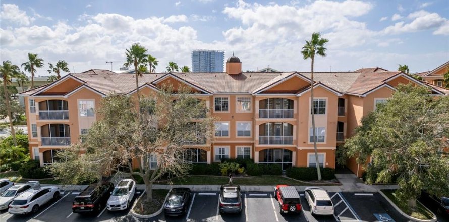 Condo in Tampa, Florida, 2 bedrooms  № 1425722