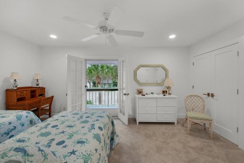 Condo in Vero Beach, Florida, 2 bedrooms  № 965931 - photo 25