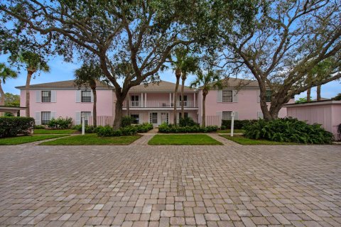 Condominio en venta en Vero Beach, Florida, 2 dormitorios, 159.79 m2 № 965931 - foto 12