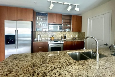 Condominio en venta en Hallandale Beach, Florida, 2 dormitorios, 121.33 m2 № 965861 - foto 17