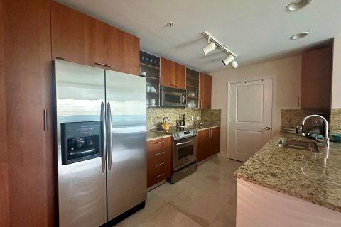 Copropriété à vendre à Hallandale Beach, Floride: 2 chambres, 121.33 m2 № 965861 - photo 18