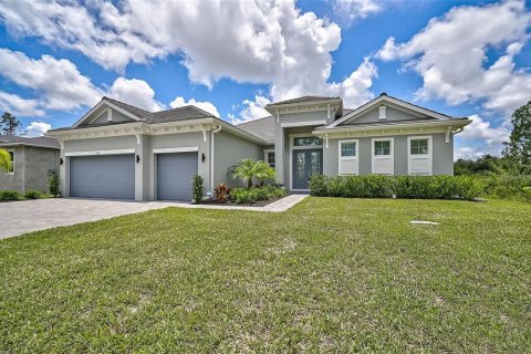 House in Port Charlotte, Florida 3 bedrooms, 248.61 sq.m. № 1340481 - photo 1