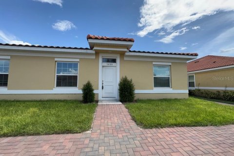 Villa ou maison à louer à Kissimmee, Floride: 2 chambres, 98.01 m2 № 1340480 - photo 1