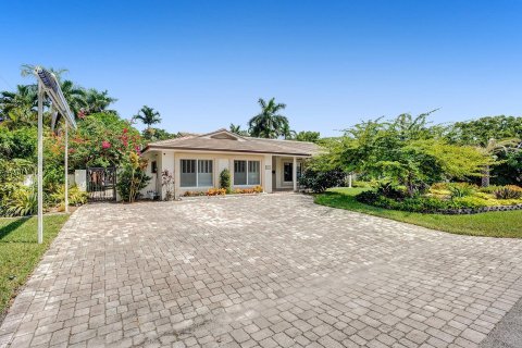 Villa ou maison à vendre à Fort Lauderdale, Floride: 5 chambres, 221.57 m2 № 1187715 - photo 1