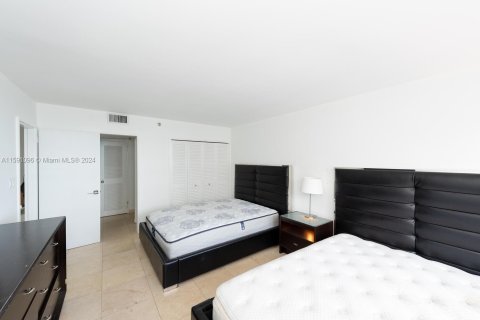 Condo in Miami Beach, Florida, 2 bedrooms  № 1188105 - photo 5