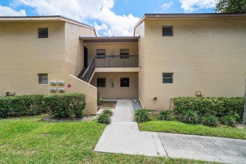 Copropriété à vendre à Coconut Creek, Floride: 2 chambres, 91.23 m2 № 992098 - photo 24