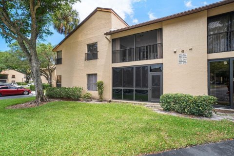 Copropriété à vendre à Coconut Creek, Floride: 2 chambres, 91.23 m2 № 992098 - photo 1