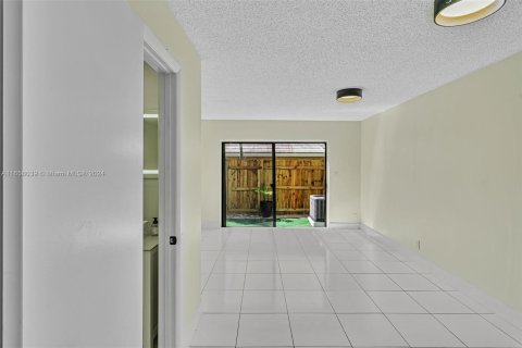 Adosado en venta en Lighthouse Point, Florida, 1 dormitorio, 78.04 m2 № 1360728 - foto 13