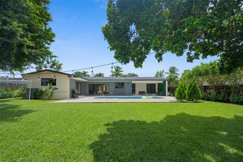 Villa ou maison à louer à North Miami Beach, Floride: 4 chambres, 190.64 m2 № 1360780 - photo 7