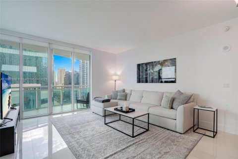 Copropriété à vendre à Miami, Floride: 2 chambres, 119.75 m2 № 1360727 - photo 1