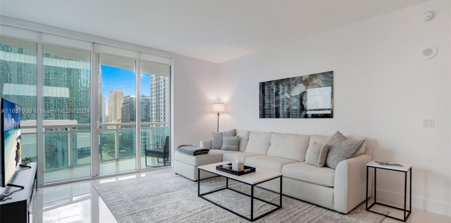 Condominio en Miami, Florida, 2 dormitorios  № 1360727