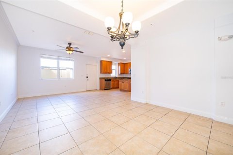 Adosado en venta en Davenport, Florida, 4 dormitorios, 182.83 m2 № 1300392 - foto 23