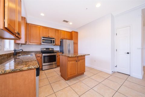 Adosado en venta en Davenport, Florida, 4 dormitorios, 182.83 m2 № 1300392 - foto 22