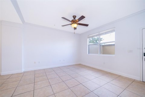 Adosado en venta en Davenport, Florida, 4 dormitorios, 182.83 m2 № 1300392 - foto 18