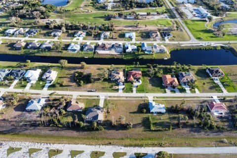 Terreno en venta en Rotonda, Florida № 992829 - foto 6