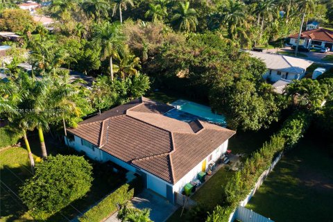 Casa en venta en El Portal, Florida, 3 dormitorios, 141.12 m2 № 1000040 - foto 5