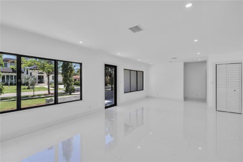 Villa ou maison à louer à Hollywood, Floride: 3 chambres, 155.7 m2 № 1347711 - photo 30