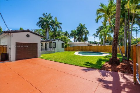 Villa ou maison à louer à Hollywood, Floride: 3 chambres, 155.7 m2 № 1347711 - photo 4