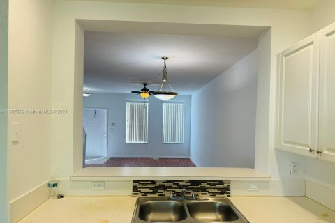 Adosado en venta en Plantation, Florida, 2 dormitorios, 118.91 m2 № 1347688 - foto 3