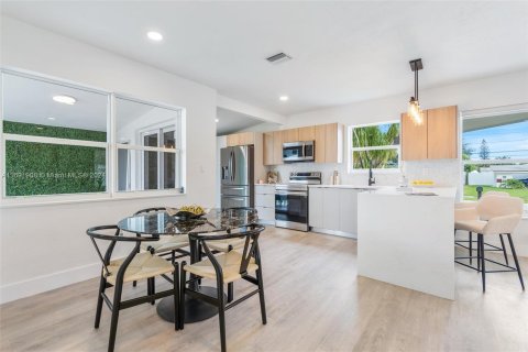 Casa en venta en Miami, Florida, 3 dormitorios, 114.08 m2 № 1440149 - foto 11