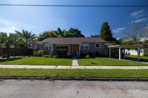 Villa ou maison à vendre à Tampa, Floride: 3 chambres, 155.15 m2 № 1390259 - photo 5