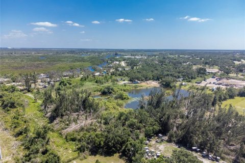 Terreno en venta en Punta Gorda, Florida № 481188 - foto 14