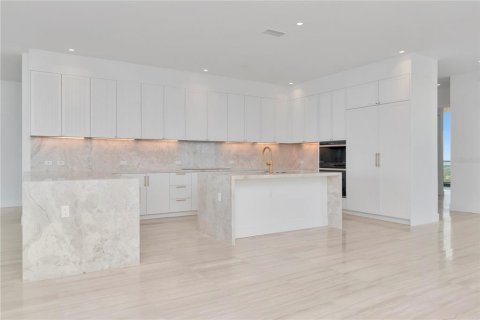 Copropriété à vendre à Tampa, Floride: 4 chambres, 517.47 m2 № 1355806 - photo 13