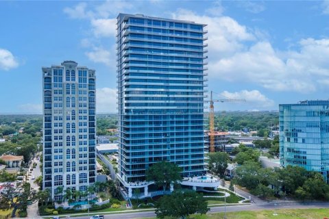 Condominio en venta en Tampa, Florida, 4 dormitorios, 517.47 m2 № 1355806 - foto 2