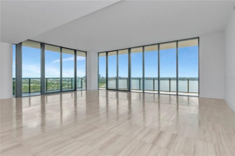 Condominio en venta en Tampa, Florida, 4 dormitorios, 517.47 m2 № 1355806 - foto 9