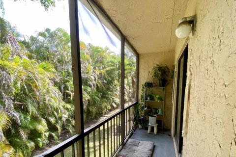 Copropriété à vendre à Plantation, Floride: 2 chambres, 121.7 m2 № 1325391 - photo 11