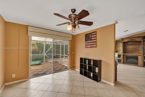 Casa en venta en Coconut Creek, Florida, 4 dormitorios, 196.02 m2 № 1099792 - foto 10