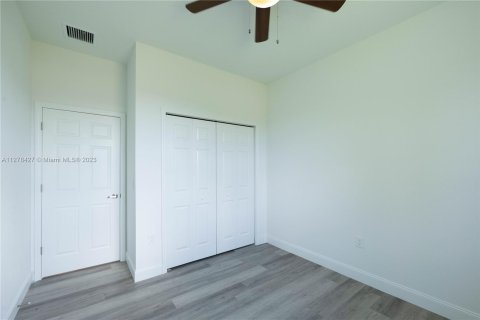 Casa en venta en Lehigh Acres, Florida, 3 dormitorios, 151.24 m2 № 121979 - foto 27