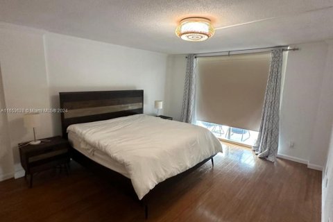 Copropriété à vendre à Hallandale Beach, Floride: 1 chambre, 80.82 m2 № 1348283 - photo 20