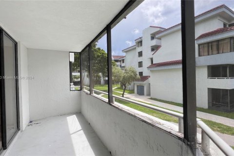 Copropriété à vendre à Miami, Floride: 2 chambres, 76.92 m2 № 1348047 - photo 18