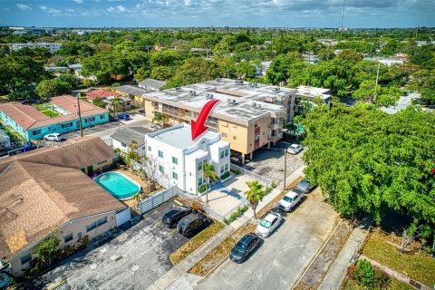 Immobilier commercial à vendre à Hollywood, Floride: 328.5 m2 № 1132435 - photo 18