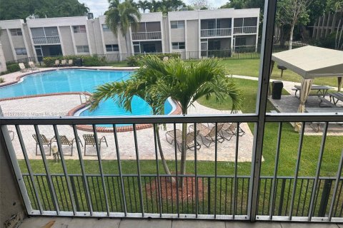 Copropriété à vendre à Davie, Floride: 3 chambres, 101.26 m2 № 1132342 - photo 17