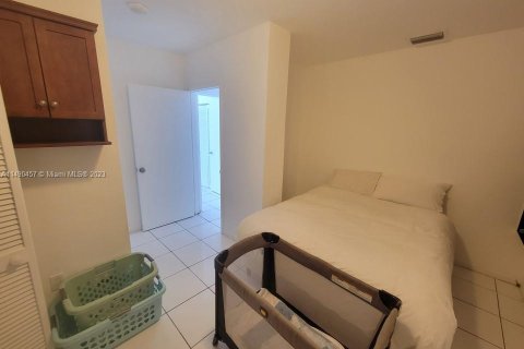 Condo in Miami Beach, Florida, 2 bedrooms  № 853831 - photo 26