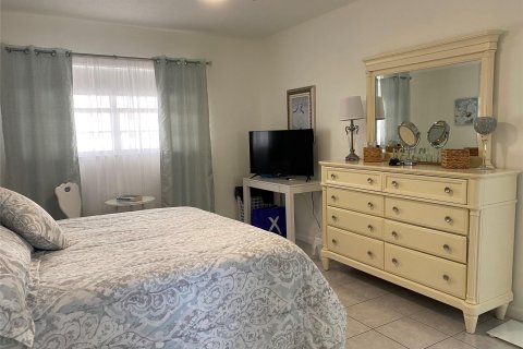 Condominio en venta en Lauderhill, Florida, 1 dormitorio, 71.07 m2 № 945546 - foto 23