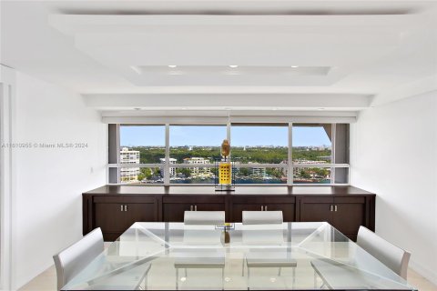 Copropriété à vendre à Miami, Floride: 3 chambres, 242.85 m2 № 1268699 - photo 27