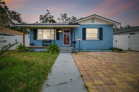 Villa ou maison à vendre à Tampa, Floride: 3 chambres, 129.69 m2 № 1407598 - photo 2